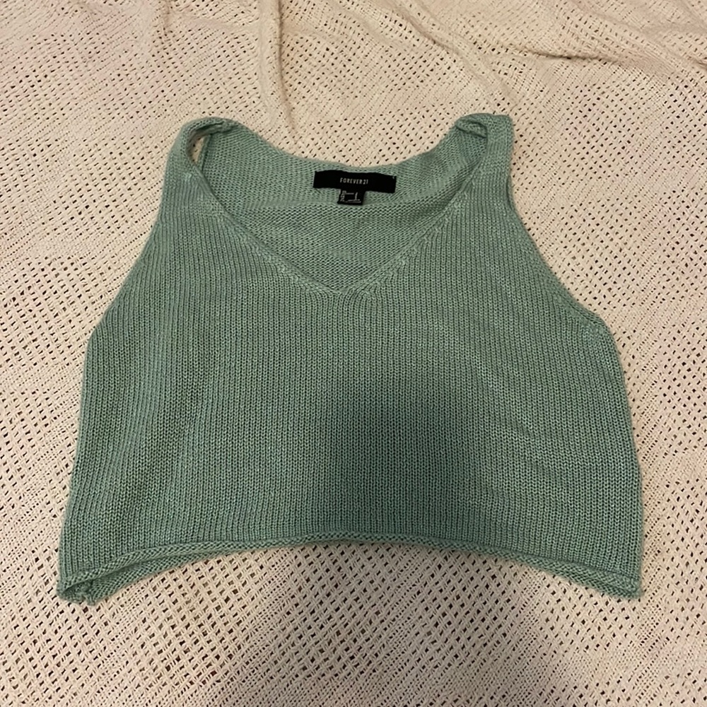 Forever 21 loose cropped tank
